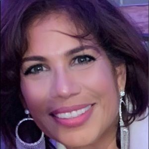 Meet your Posher, Dora